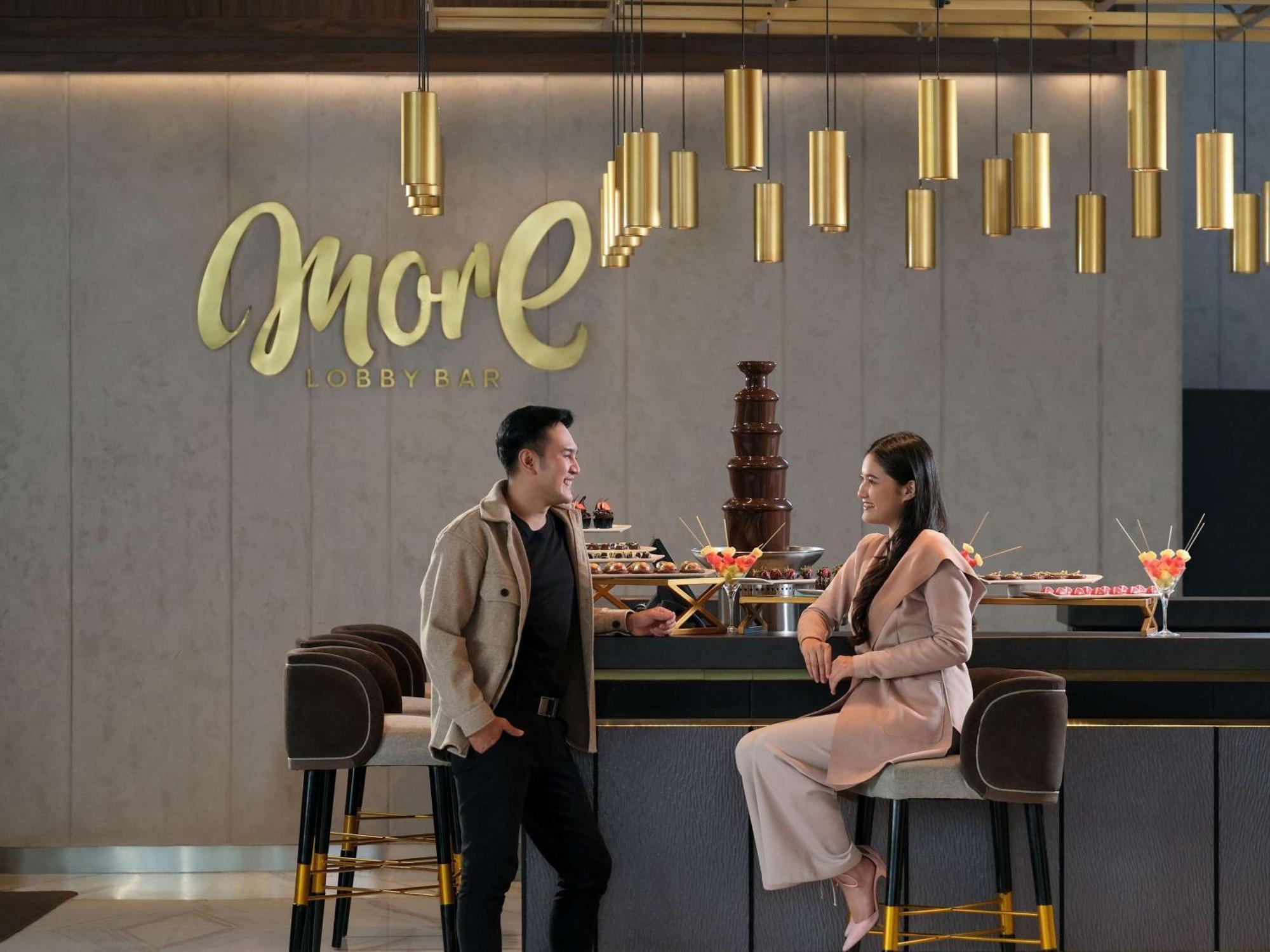 Movenpick Surabaya City Exterior photo